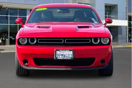 2015 Dodge Challenger SXT