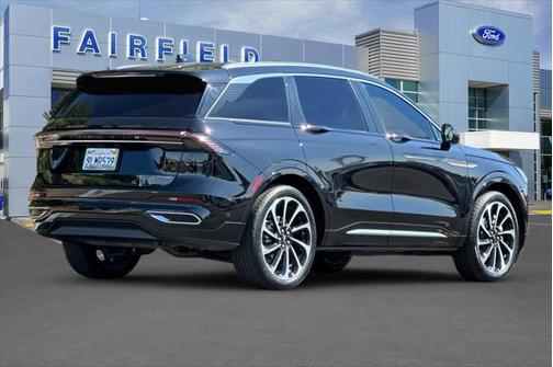 2024 Lincoln Nautilus Black Label
