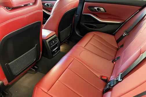 2022 BMW 330e Base