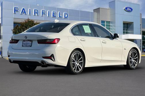 2022 BMW 330e Base