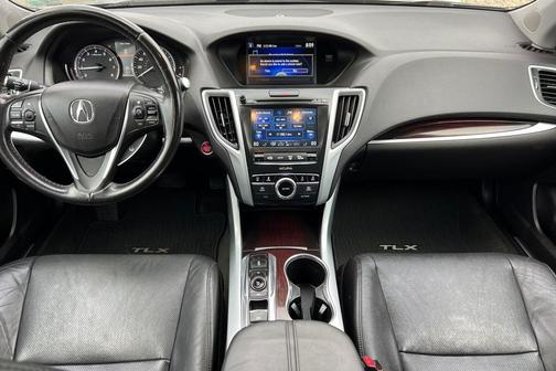 2017 Acura TLX w/Technology Package