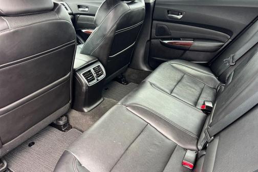 2017 Acura TLX w/Technology Package