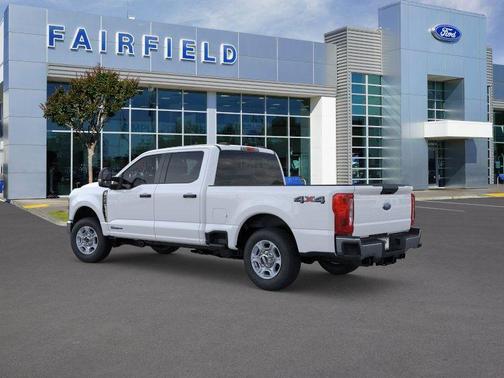 Oxford White 2026 Ford F-250 XLT
