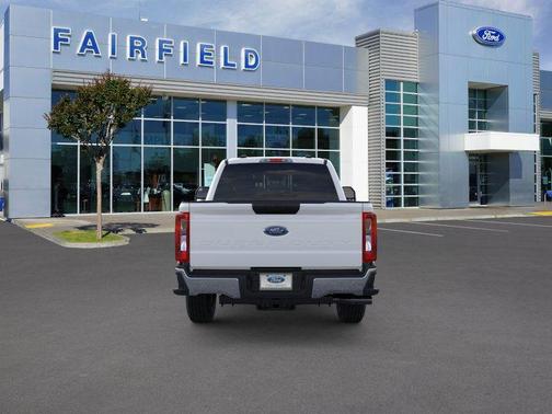 Oxford White 2026 Ford F-250 XLT