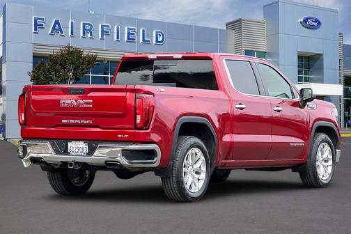 2022 GMC Sierra 1500 SLT