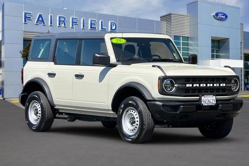 Desert Sand 2025 Ford Bronco Base