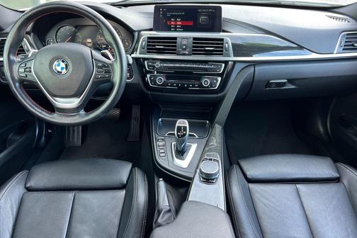 2018 BMW 330 xDrive