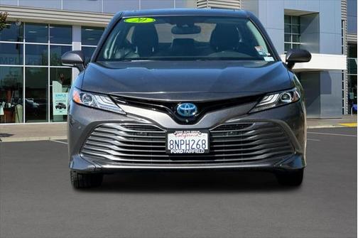 2020 Toyota Camry Hybrid XLE