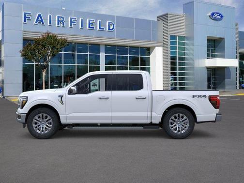 Star White Metallic Tri-Coat 2026 Ford F-150 Lariat