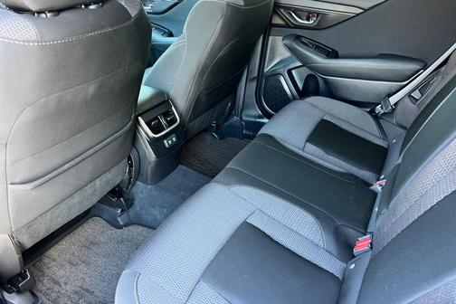 Ice Silver Metallic 2022 Subaru Outback Premium