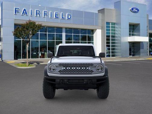 Oxford White 2026 Ford Bronco Badlands