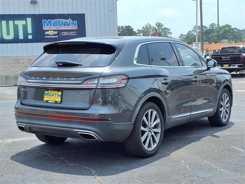 2019 Lincoln Nautilus Select