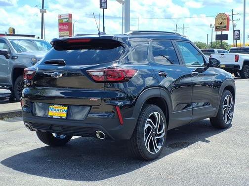 Mosaic Black Metallic 2026 Chevrolet Trailblazer RS