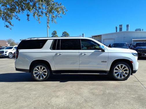 2022 Chevrolet Suburban Premier