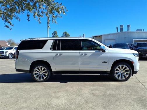 2022 Chevrolet Suburban Premier