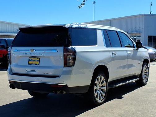 2022 Chevrolet Suburban Premier