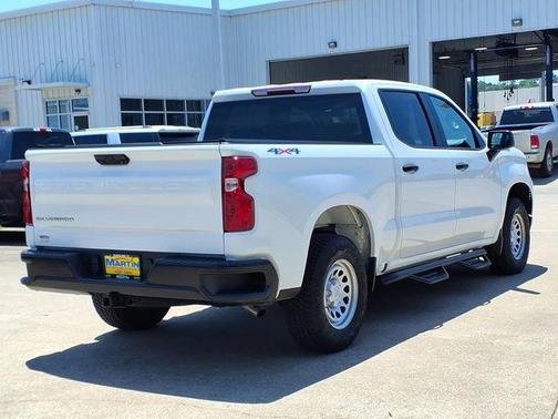 Summit White 2025 Chevrolet Silverado 1500 WT