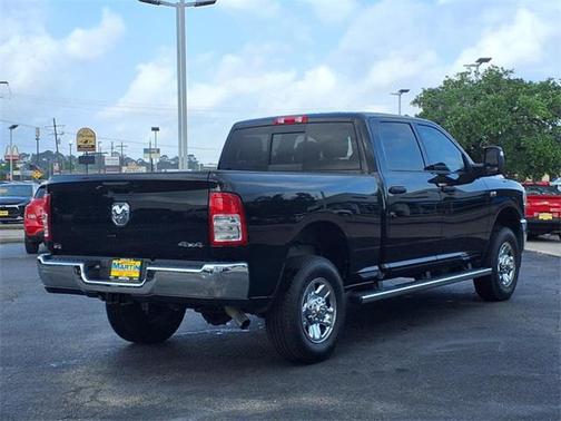 2024 RAM 2500 Tradesman Crew Cab 4x4 6'4' Box
