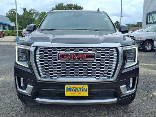 Onyx Black 2023 GMC Yukon Denali