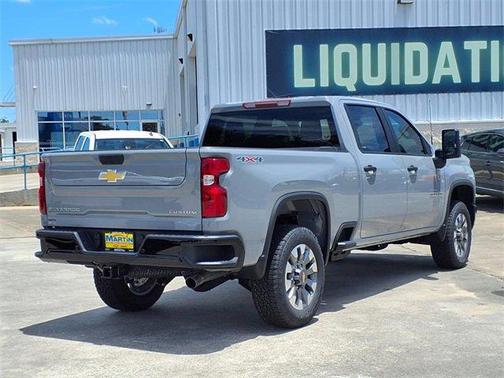 2025 Chevrolet Silverado 2500 Custom
