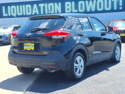 Super Black 2020 Nissan Kicks S
