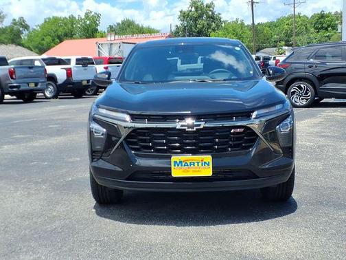 Mosaic Black Metallic 2026 Chevrolet Trax FWD 1RS