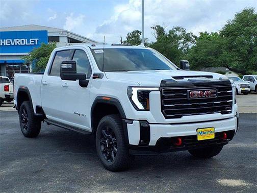 2025 GMC Sierra 2500 AT4