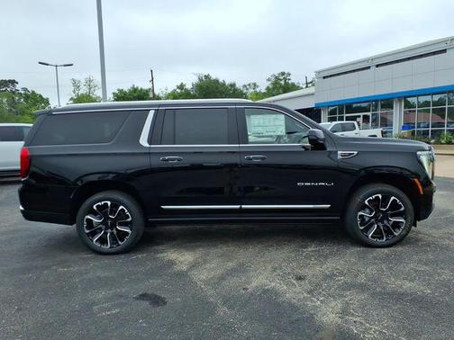 Onyx Black 2026 GMC Yukon XL Denali