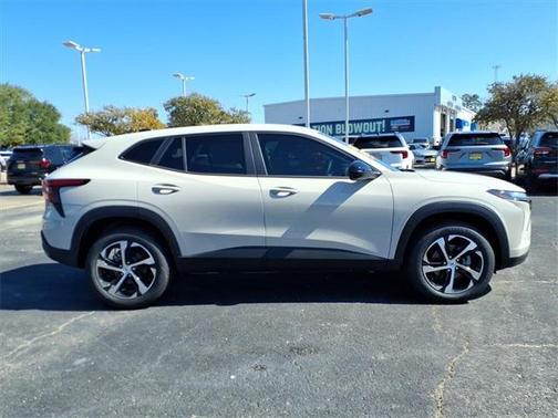 2026 Chevrolet Trax FWD 1RS