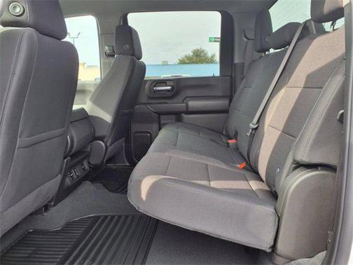 2025 Chevrolet Silverado 2500 Custom
