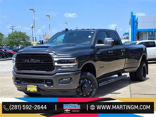 2024 RAM 3500 Laramie Crew Cab 4x4 8' Box