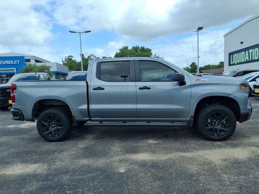 Sterling Gray Metallic 2025 Chevrolet Silverado 1500 Custom Trail Boss