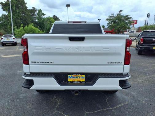 Summit White 2024 Chevrolet Silverado 1500 Custom