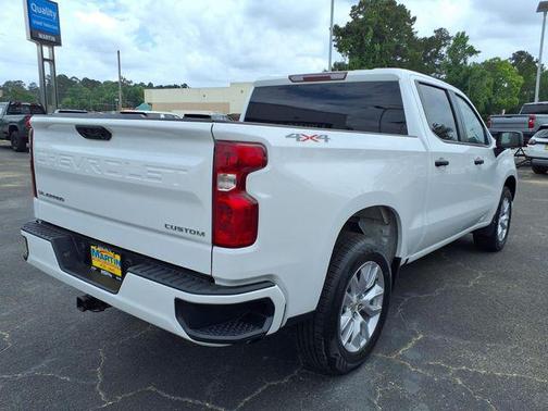 Summit White 2024 Chevrolet Silverado 1500 Custom
