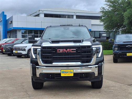 2025 GMC Sierra 2500 Base