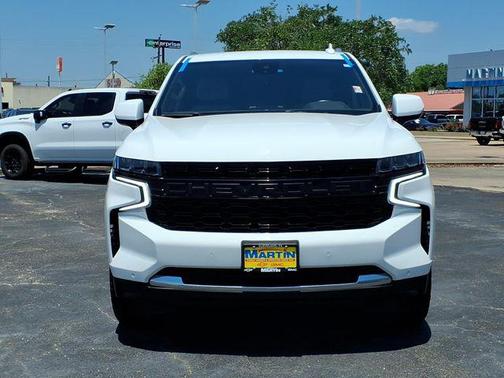 Summit White 2023 Chevrolet Suburban LS