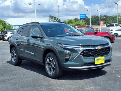 2025 Chevrolet Trax LT