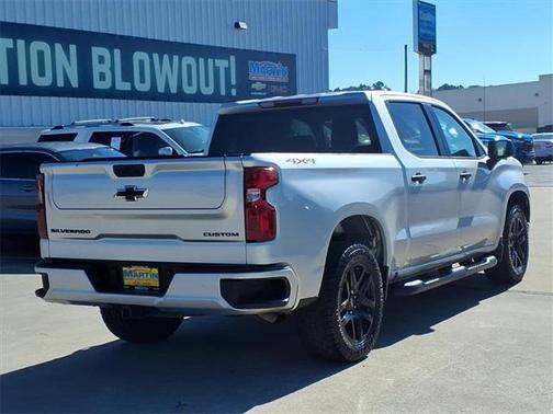 2022 Chevrolet Silverado 1500 Custom
