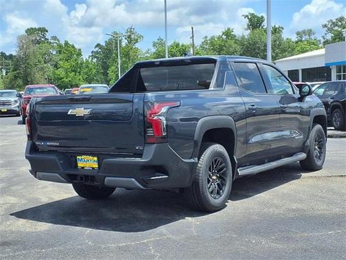 2025 Chevrolet Silverado EV LT