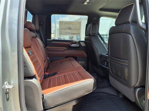 2025 GMC Sierra 2500 Denali Ultimate