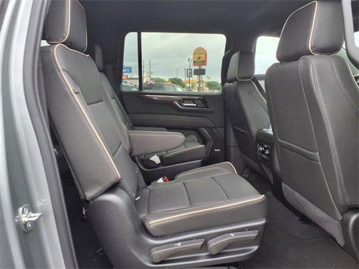 2025 GMC Yukon XL 2WD Elevation