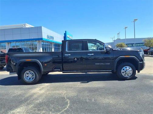 2025 GMC Sierra 3500 Denali