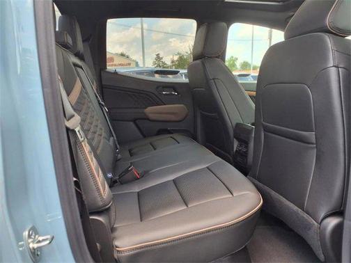 2025 GMC Canyon Denali