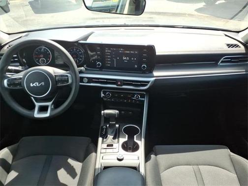 2022 Kia K5 LXS