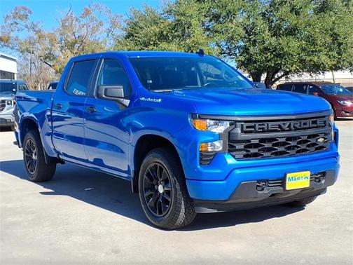 2025 Chevrolet Silverado 1500 Custom