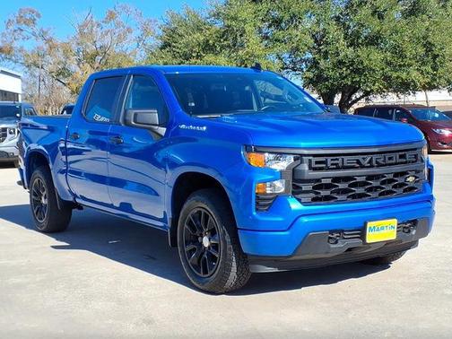 2025 Chevrolet Silverado 1500 Custom