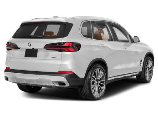 Mineral White Metallic 2025 BMW X5 sDrive40i