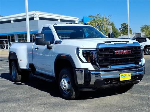 2026 GMC Sierra 3500 Base