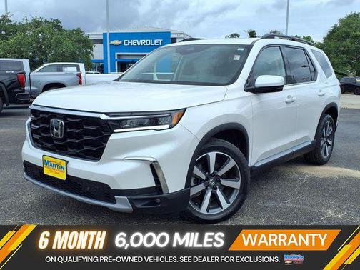 Platinum White Pearl 2025 Honda Pilot Touring 8-Passenger
