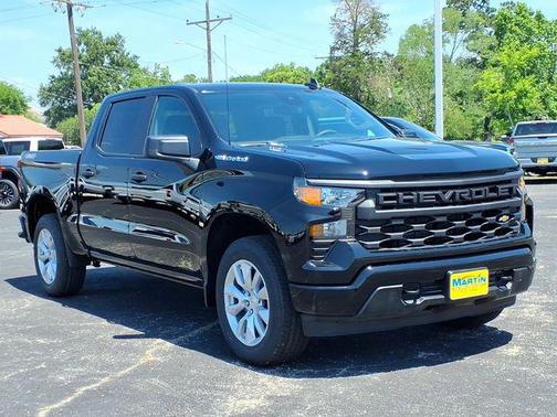 Black 2026 Chevrolet Silverado 1500 Custom